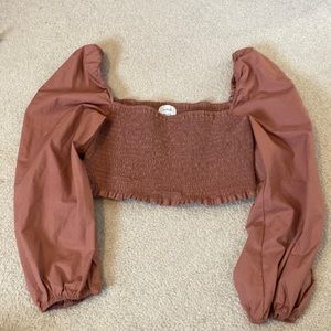 Aritzia puffed sleeve crop top.